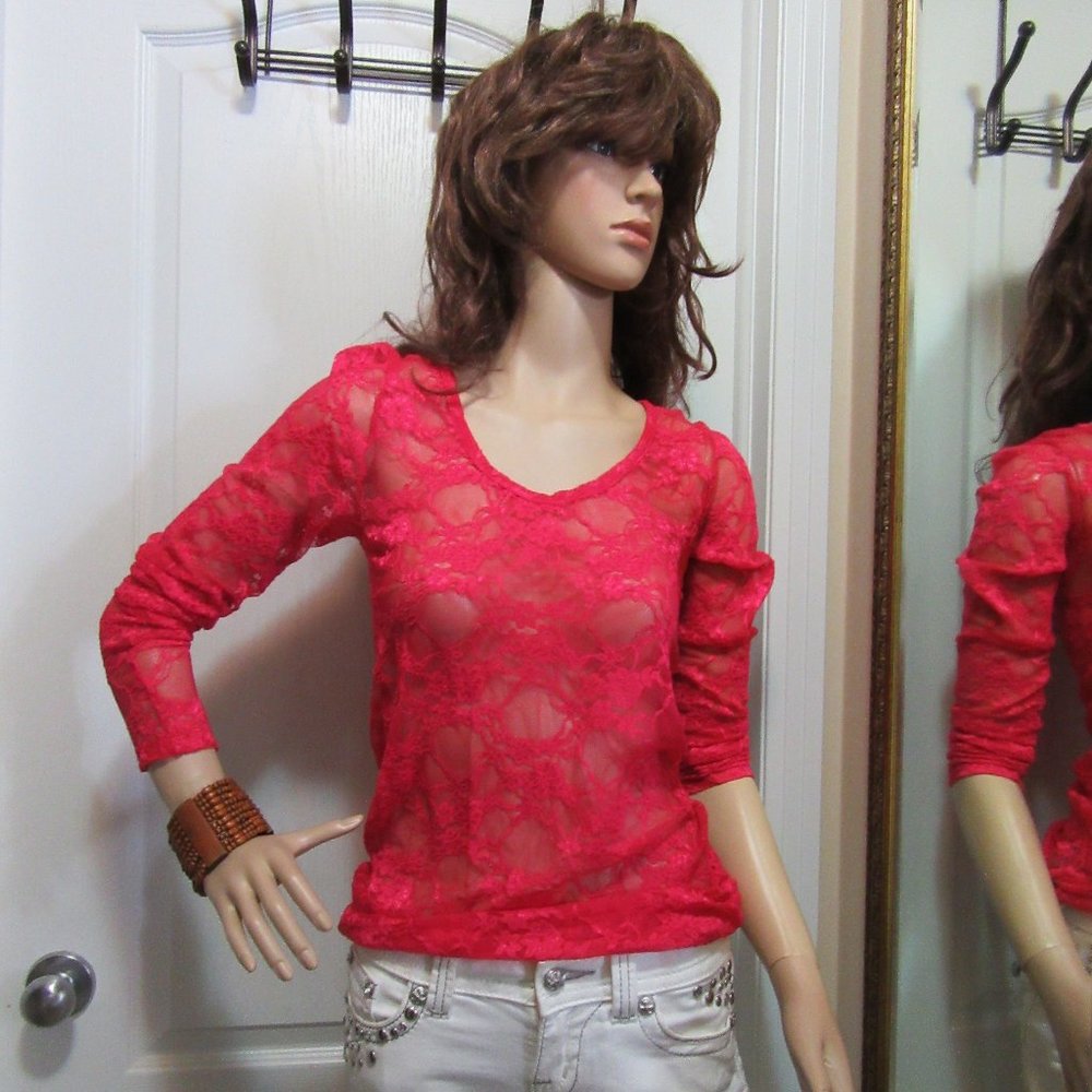Ladies Long Sleeve Size Medium Seduction New with Tags
